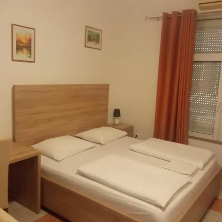 Lovely Center 3* 모스타르